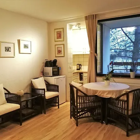 Ruhiges Apt. Direkt Am Naherholungsgebiet Mit Seeblick, Zentrum 5Min, Messe 18Min Neurenberg Buitenkant foto