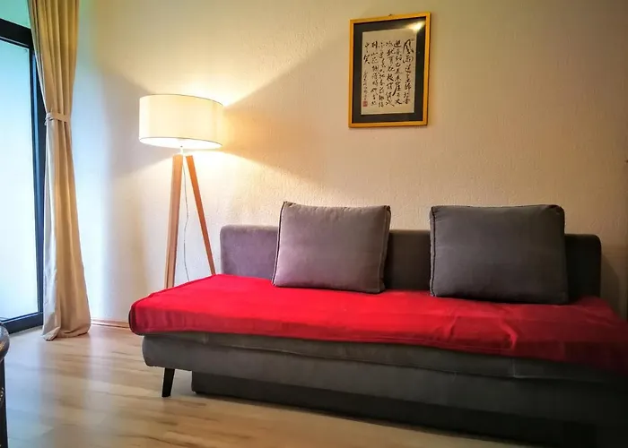 Ruhiges Apt. Direkt Am Naherholungsgebiet Mit Seeblick, Zentrum 5Min, Messe 18Min